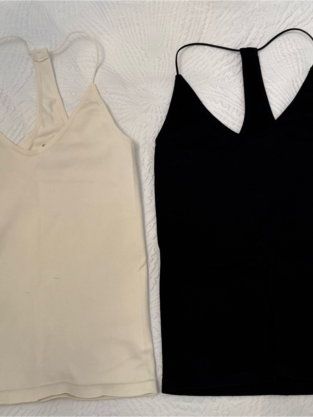 Lot Of 2 Express Seamless ribbed Y Tank Top Small